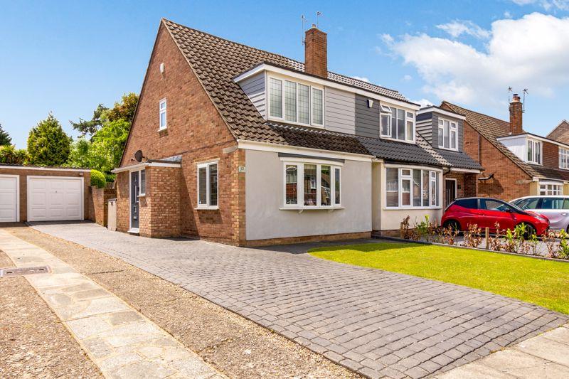 Appledore Crescent, Sidcup 3 bed semidetached house £575,000