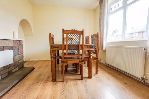 76 Arthur Road, Tipton, DY4 0NW