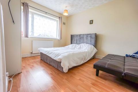 76 Arthur Road, Tipton, DY4 0NW