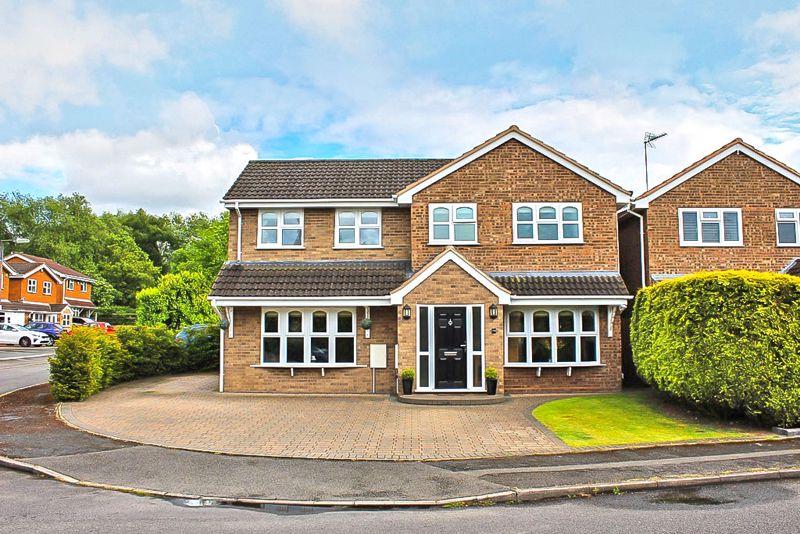 Millfields Way, WOMBOURNE, WV5 8JQ 4 bed detached house for sale £525,000