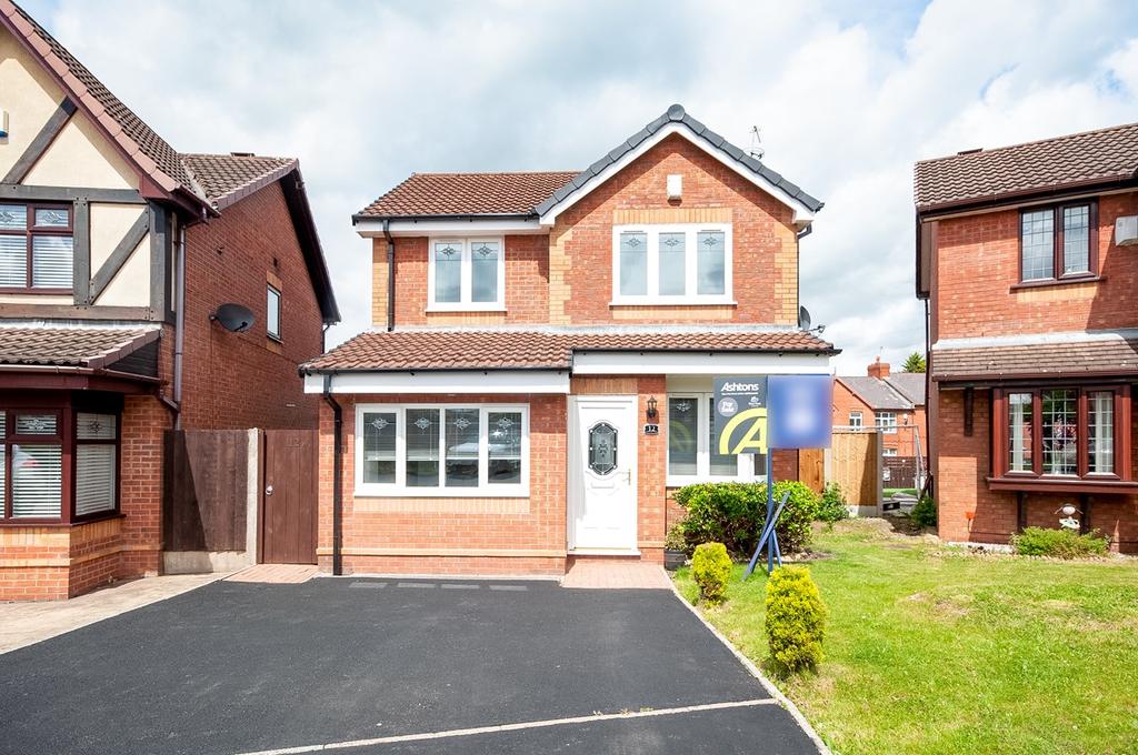 Hampton Place, St Helens, WA11 3 bed detached house £230,000