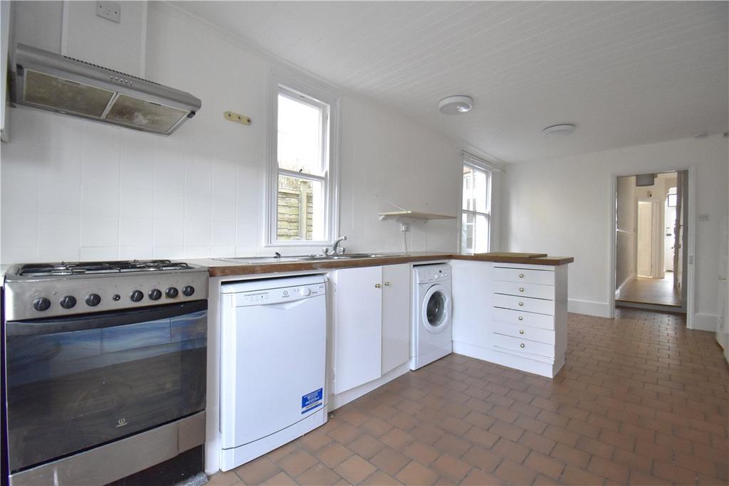 Eltisley Avenue, Cambridge, CB3 4 bed terraced house £2,850 pcm (£658 pw)