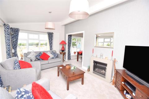 2 bedroom bungalow for sale, Widemouth Bay, Bude