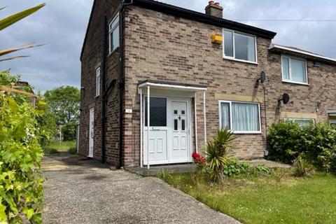 3 bedroom semi-detached house to rent, Pateley Crescent, Huddersfield