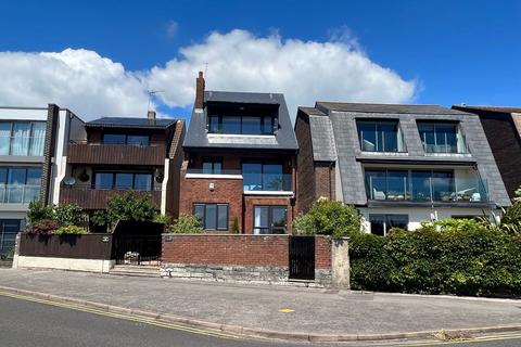 11 Ballard Close, Poole, BH15 1UH