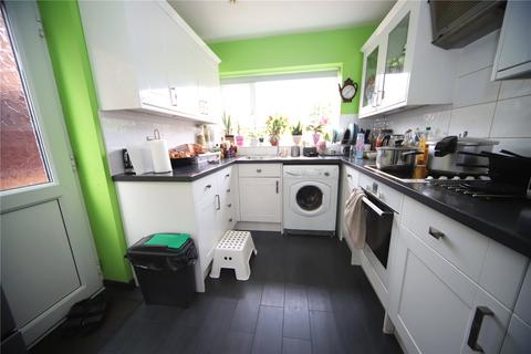 3 bedroom semi-detached house to rent - Hall Close, Stanford-le-Hope, Essex, SS17