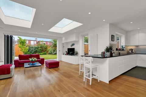 59 Clitherow Avenue, London, W7 2BJ