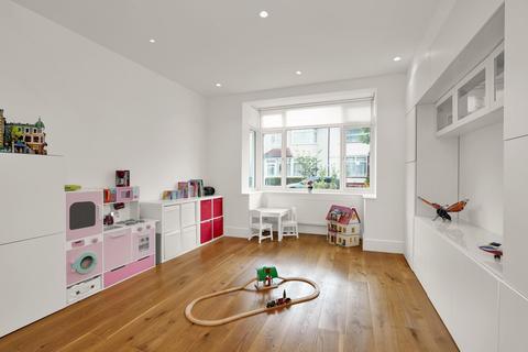 59 Clitherow Avenue, London, W7 2BJ