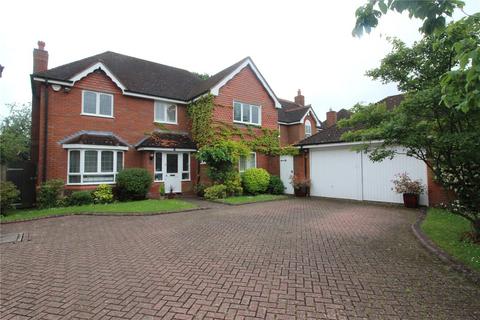 4 bedroom detached house to rent, Chelveston Crescent, Solihull, B91