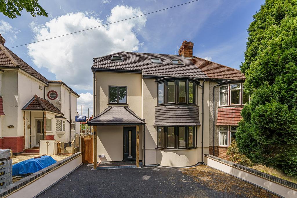 Lime Tree Walk, West Wickham, BR4 4 bed semidetached house £850,000