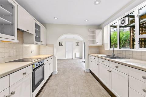 23 Gloucester Road, Richmond, TW9 3BS