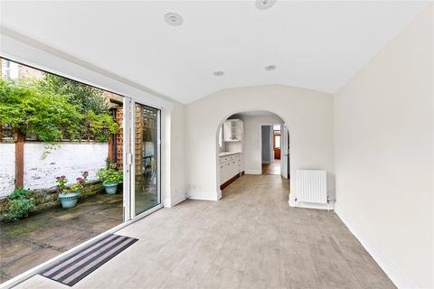 23 Gloucester Road, Richmond, TW9 3BS