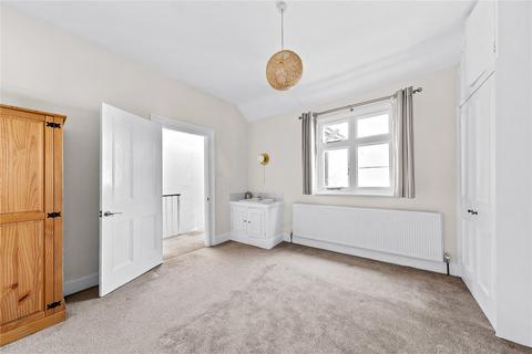 23 Gloucester Road, Richmond, TW9 3BS