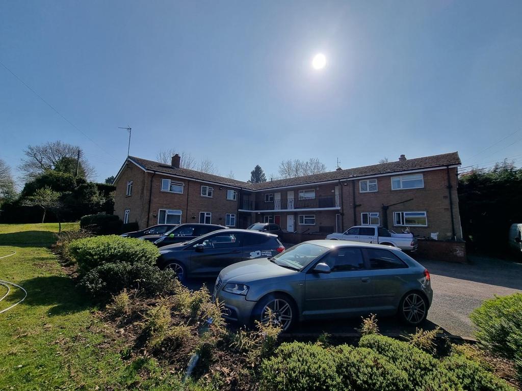Stakenbridge Lane, Churchill... 2 bed flat £850 pcm (£196 pw)