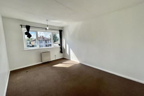 2 bedroom apartment to rent, Marlborough Road, Atherton, Greater Manchester.  *AVAILABLE MID JANUARY*