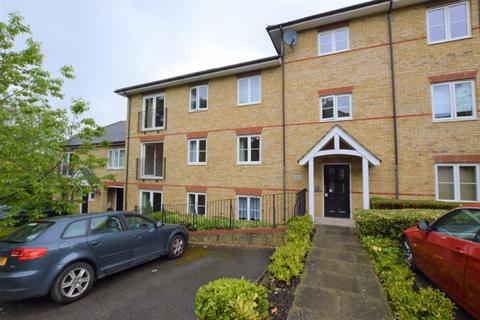 2 bedroom flat to rent, 2 Bedroom Apartment with Parking, Underwood Rise, Tunbridge Wells