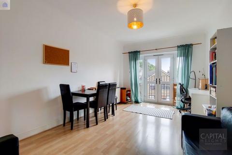 2 bedroom apartment to rent, Blenheim Place, 114 Stepney Way, London