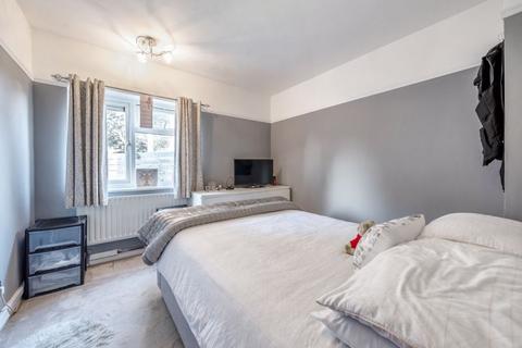 3 bedroom maisonette for sale, Grove Lane, Coulsdon CR5