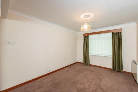1 Woodlands Glasgow Road, Perth, PH2 0PJ