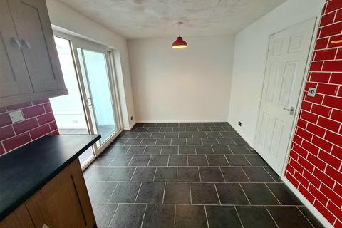7 Barons Croft, Nuneaton, CV10 9QQ