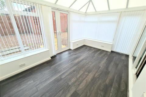 7 Barons Croft, Nuneaton, CV10 9QQ