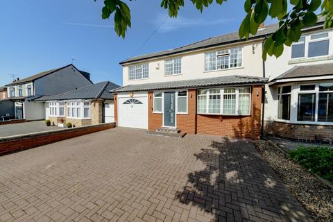 5 bedroom semi-detached house for sale - Stanley Drive, Leicester