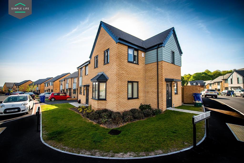 Yew Gardens, Doncaster, DN12 3 bed semidetached house £950 pcm (£219 pw)