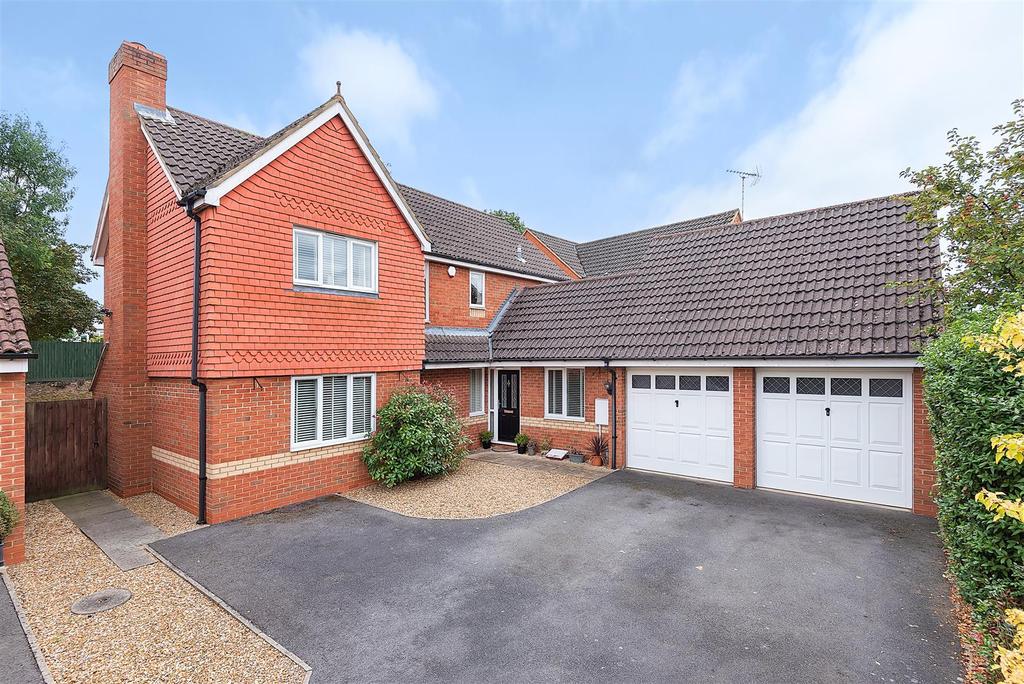 Deep Spinney, Biddenham, BEDFORD 4 bed detached house £625,000