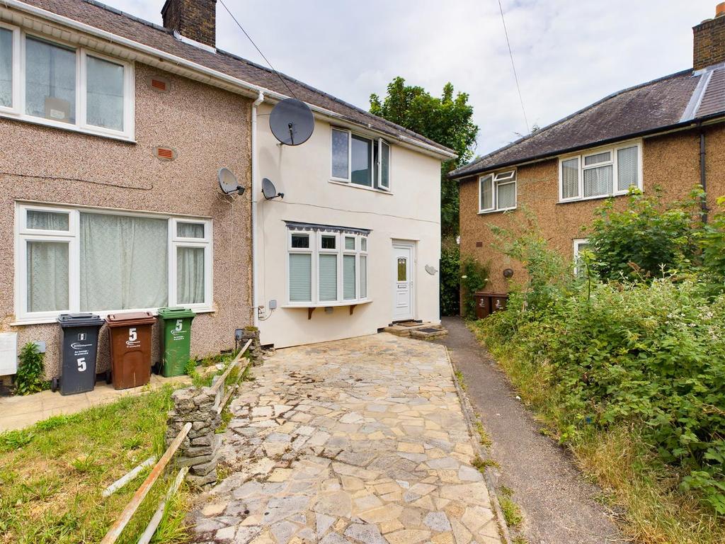 Flamstead Gardens, Dagenham 2 bed end of terrace house £415,000