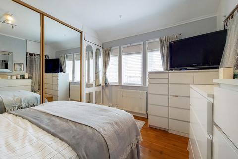 25 Pontefract Road, Bromley, BR1 4RA