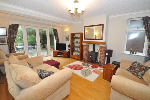 50 Cannon Close, Coventry, CV4 7AS
