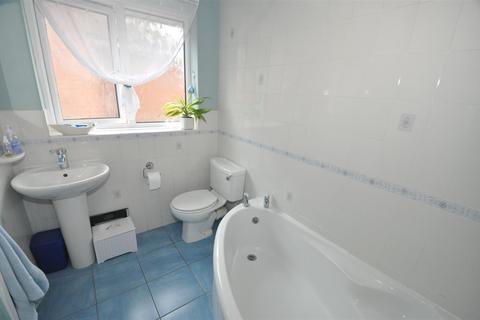 50 Cannon Close, Coventry, CV4 7AS