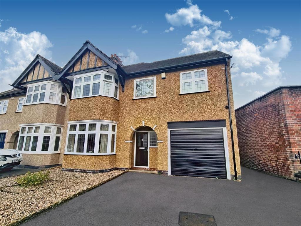 Stoneleigh Avenue, Earlsdon, Coventry 4 bed semidetached house for
