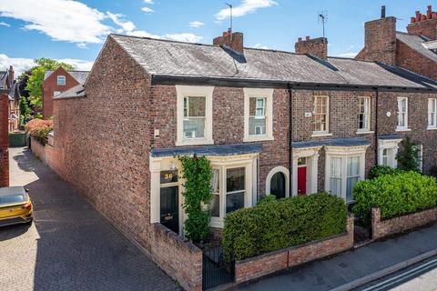 4 bedroom end of terrace house for sale - Burton Stone Lane, York