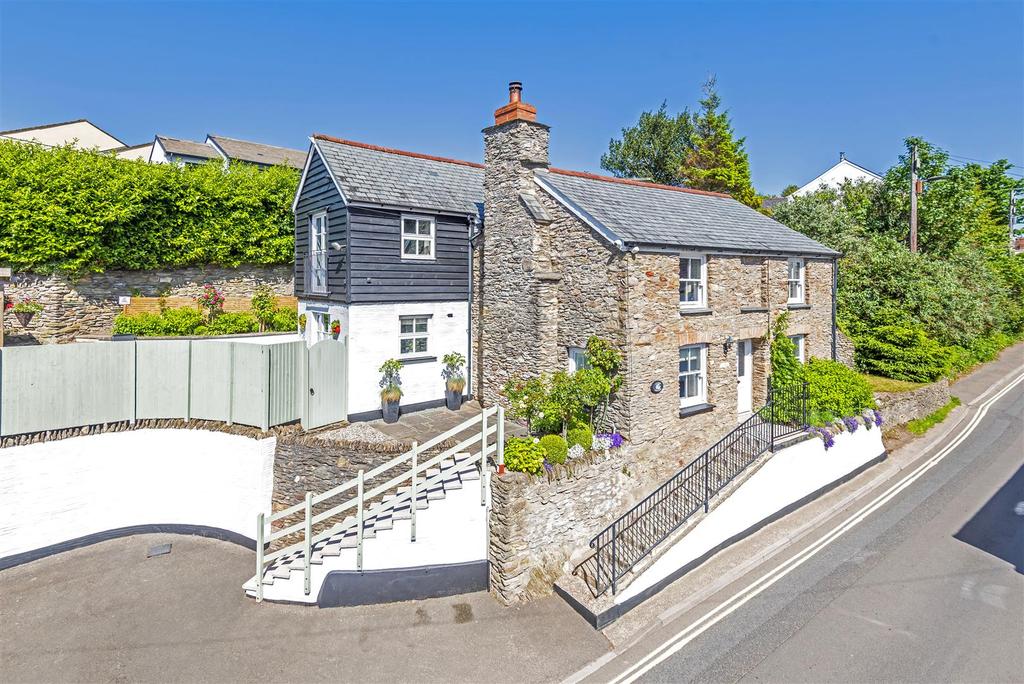 Victoria Street, Combe Martin... 4 bed detached house £499,950