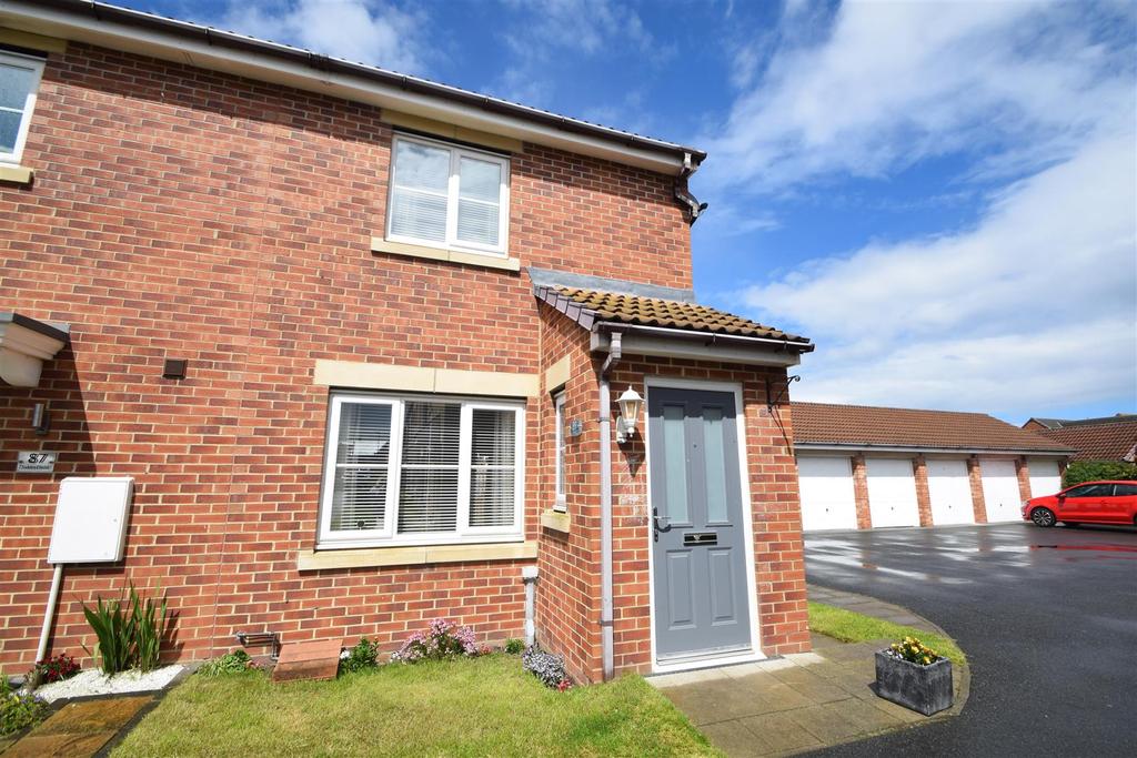 Dukesfield, Shiremoor, Newcastle Upon... 2 bed end of terrace house - £ ...