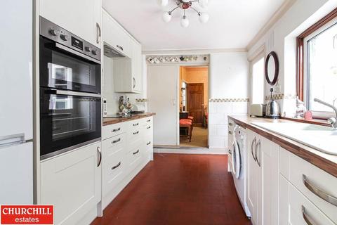 3 bedroom terraced house for sale - Goldsmith Avenue, Manor Park