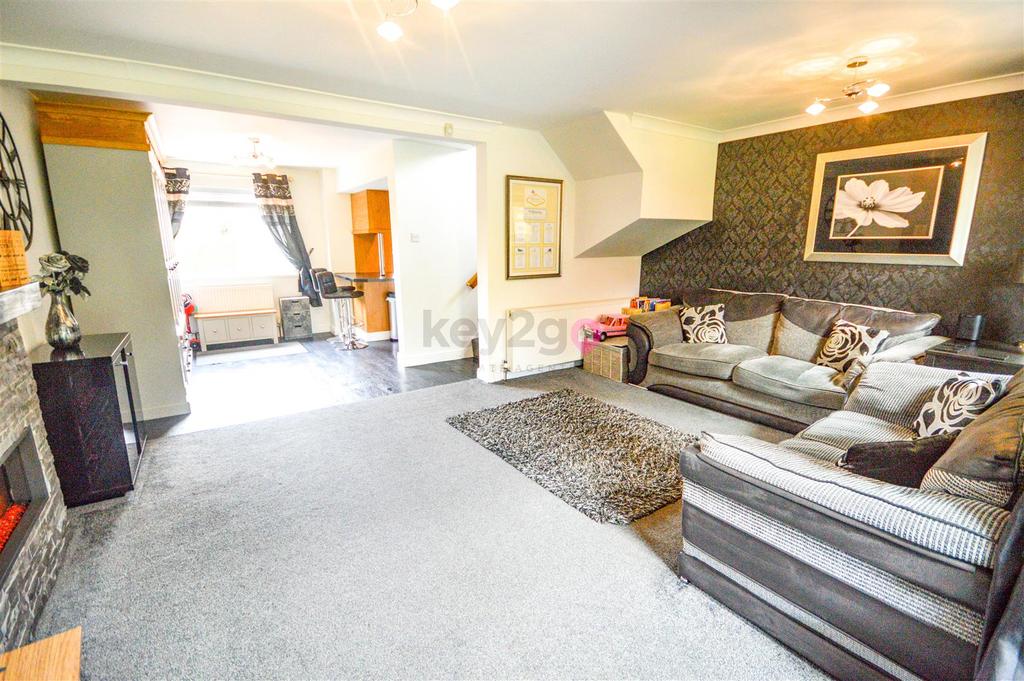 Ulley View, Aughton, Sheffield, S26 3 bed detached house £250,000