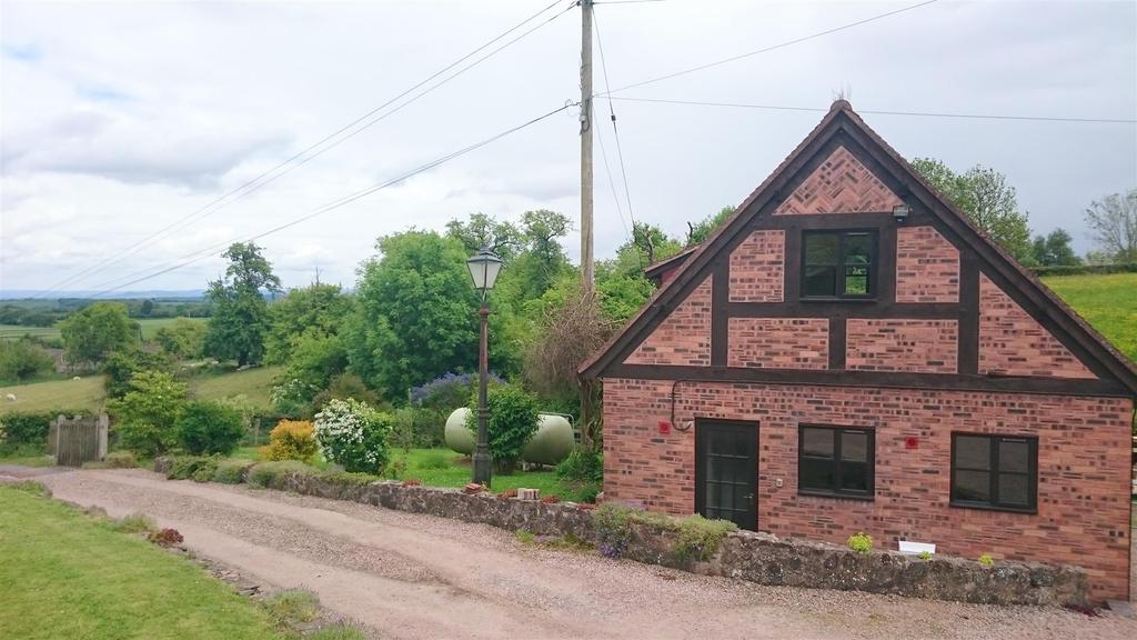Eight Oaks, Castlemorton, Malvern 1 bed cottage £465 pcm (£107 pw)