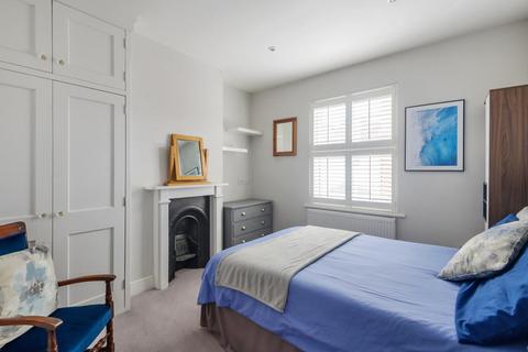 8 Gardner Road, Guildford, GU1 4PG