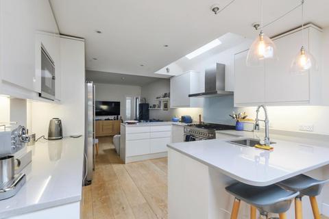 8 Gardner Road, Guildford, GU1 4PG