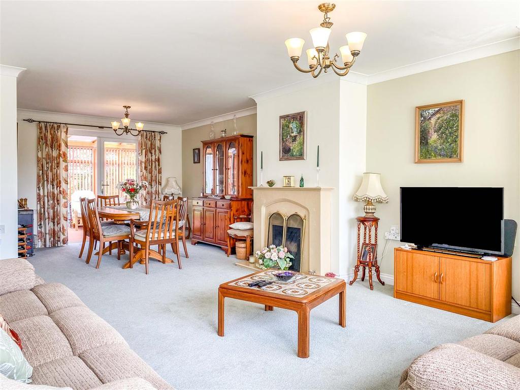 Coppice Drive, Craven Arms 3 bed detached bungalow for sale £360,000