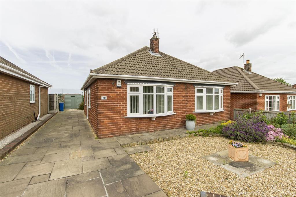 Manor Road, Brimington, Chesterfield 2 bed detached bungalow £279,950