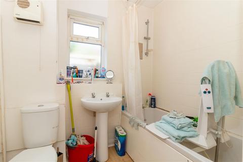 21 Brougham Walk, Worthing, BN11 2PY