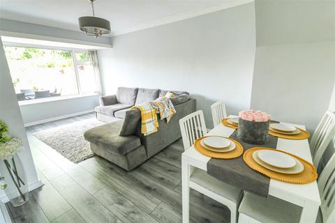 210 Halling Hill, Harlow, CM20 3JR