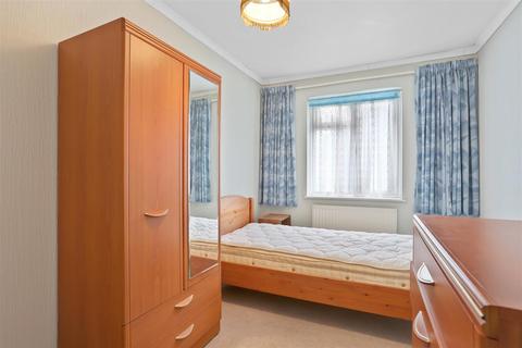 52 Windborough Road, Carshalton, SM5 4QJ