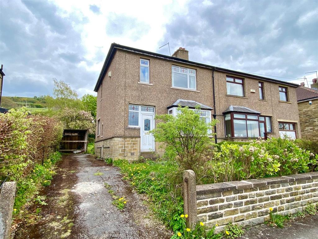 Hall Bower Lane, Huddersfield 3 bed semidetached house £150,000