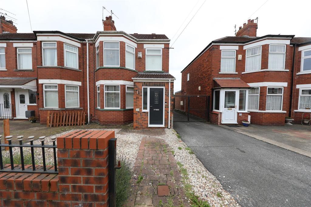 Hayburn Avenue, Hull 4 bed end of terrace house £190,000