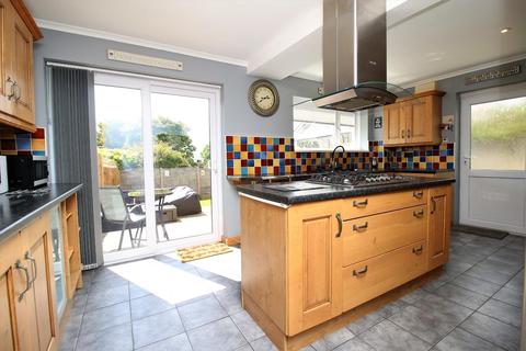 7 Dysons Close, Yatton, Bristol, BS49 4DP