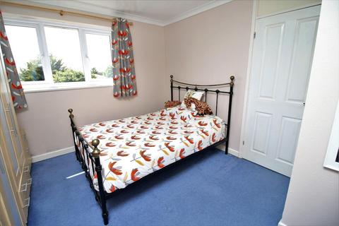 7 Dysons Close, Yatton, Bristol, BS49 4DP